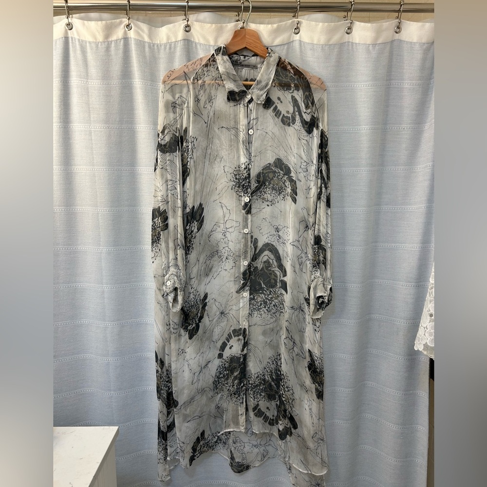 Transit par Such Sheer Floral Duster